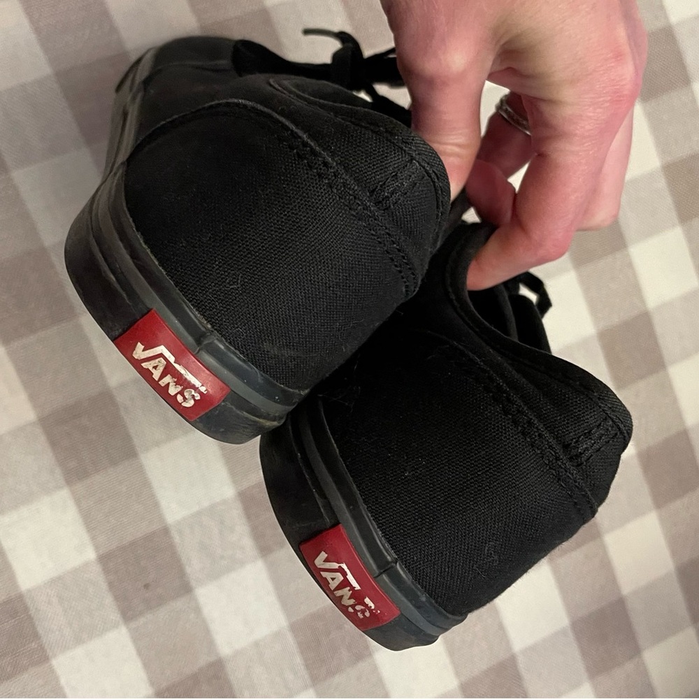 Black vans - Picture 5 of 5